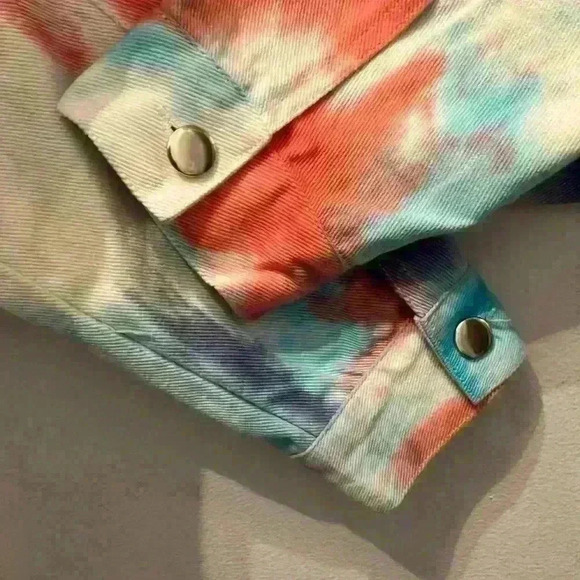 Unique Women’s Denim Jean Jacket size large - Picture 9 of 12